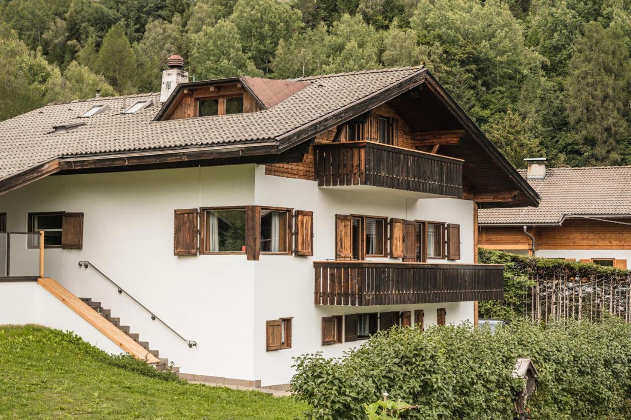 Chalet Scherlin Urtijëi Buitenkant foto