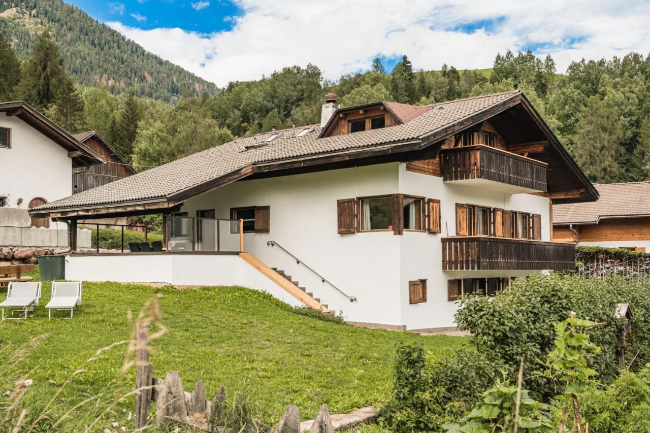 Chalet Scherlin Urtijëi Buitenkant foto